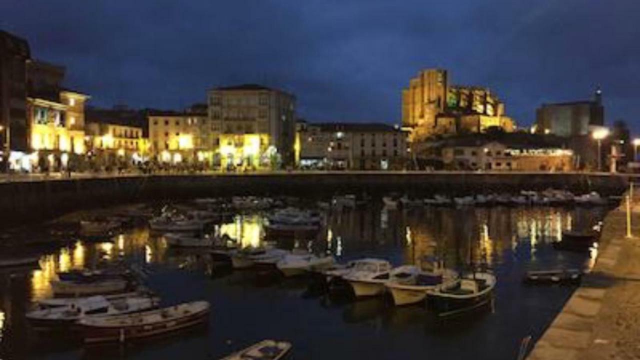 Castro Sun And Beach Apartment Castro Urdiales Exterior foto